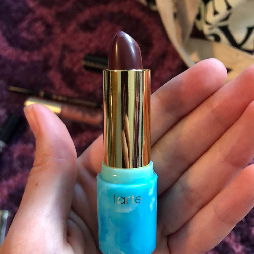 🌻 3 FOR $10 🌻 Tarte lipstick in “high dive”